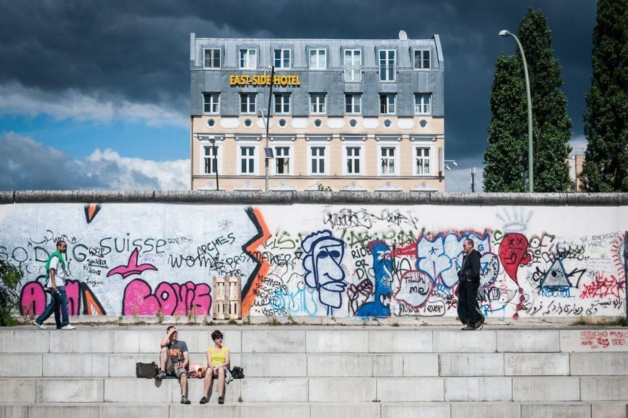 East Side Hotel Berlin Exterior photo