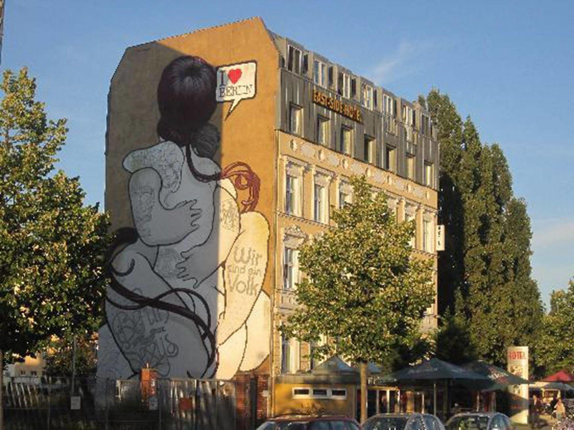East Side Hotel Berlin Exterior photo